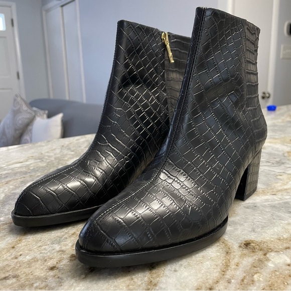 J.Mclaughlin Gwyneth Black Leather Croc-Embossed Ankle Boots Size 7.5 M - Picture 13 of 13